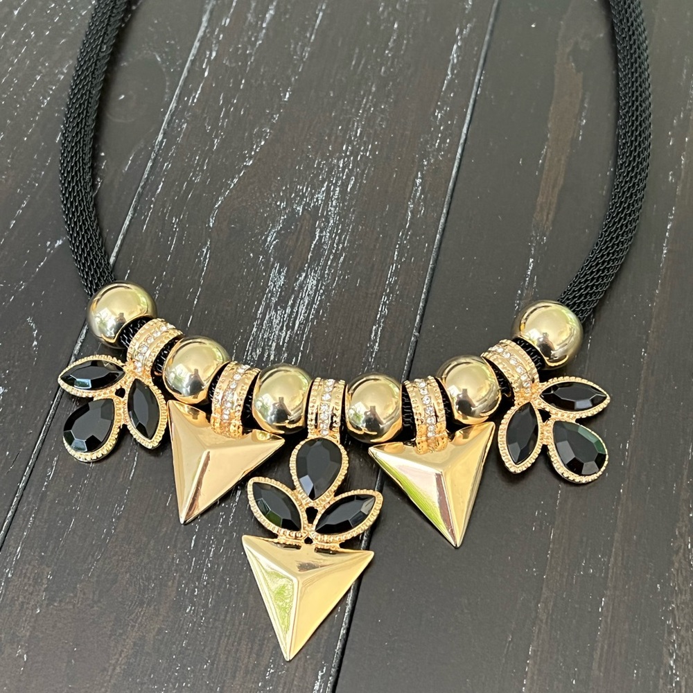 Thalia Sodi Statement Necklace NWOT
